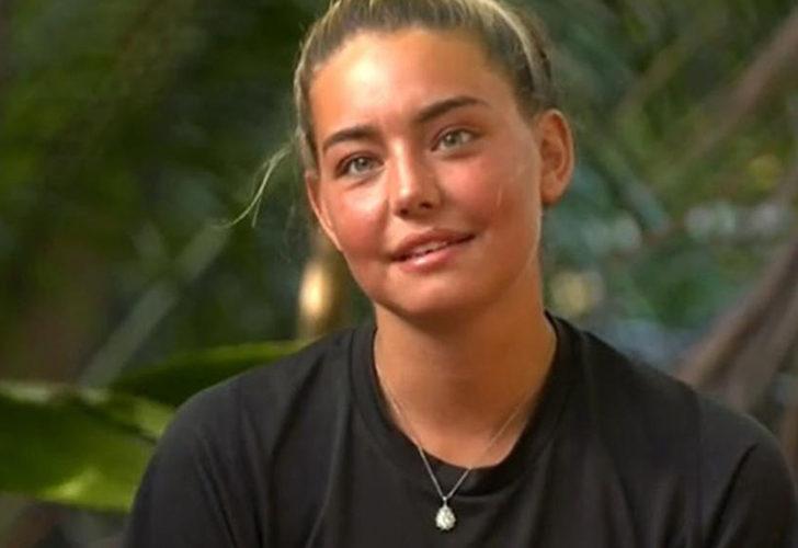 Survivor Aycan Yanaç iddialı tarzıyla mest etti!