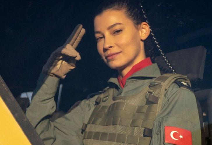 Müjde Uzman’ın kasımda deniz keyfi!