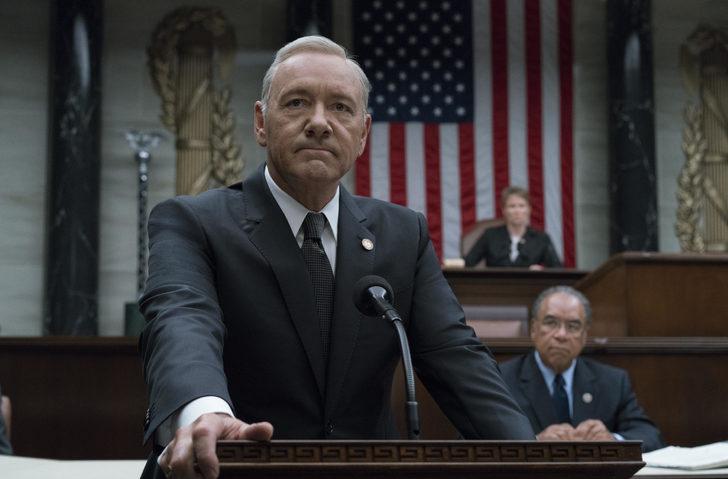 Kevin Spacey ‘House of Cards’ın yapımcısına 31 milyon dolar ödeyecek
