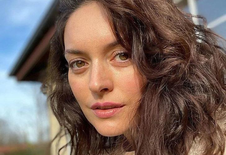 Ezgi Mola isyan etti: Haberi duyunca annem bayılmış!