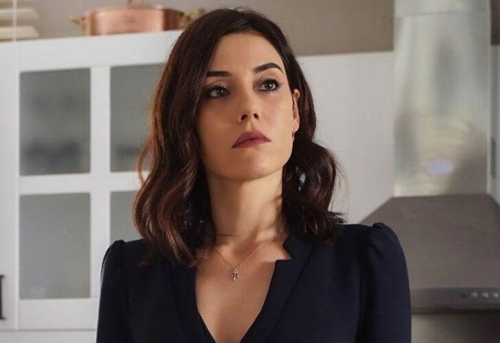 Cansu Dere mayolu pozunu paylaştı!