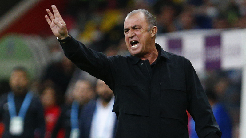 Terim’den futbolculara: Derbiyi unutun, unutturun