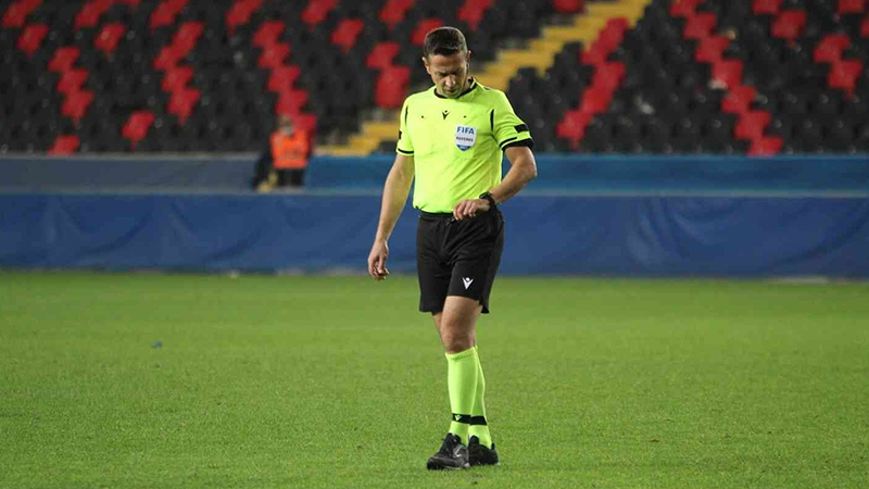İstifa eden Halis Özkahya: Bu ortamda hakemlik yapılmaz; sistemin değişmesi gerek