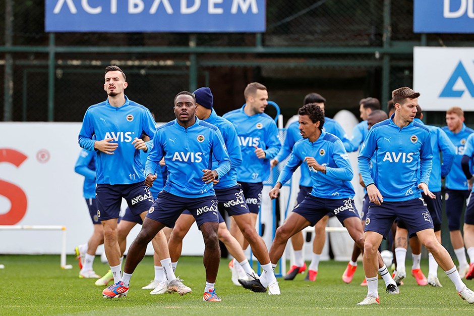 Fenerbahçe Avrupa’da ilk galibiyetin peşinde