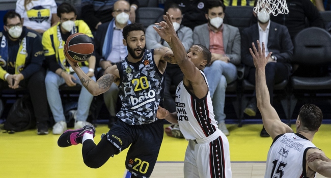 Fenerbahçe Beko, İstanbul’da kaybetti