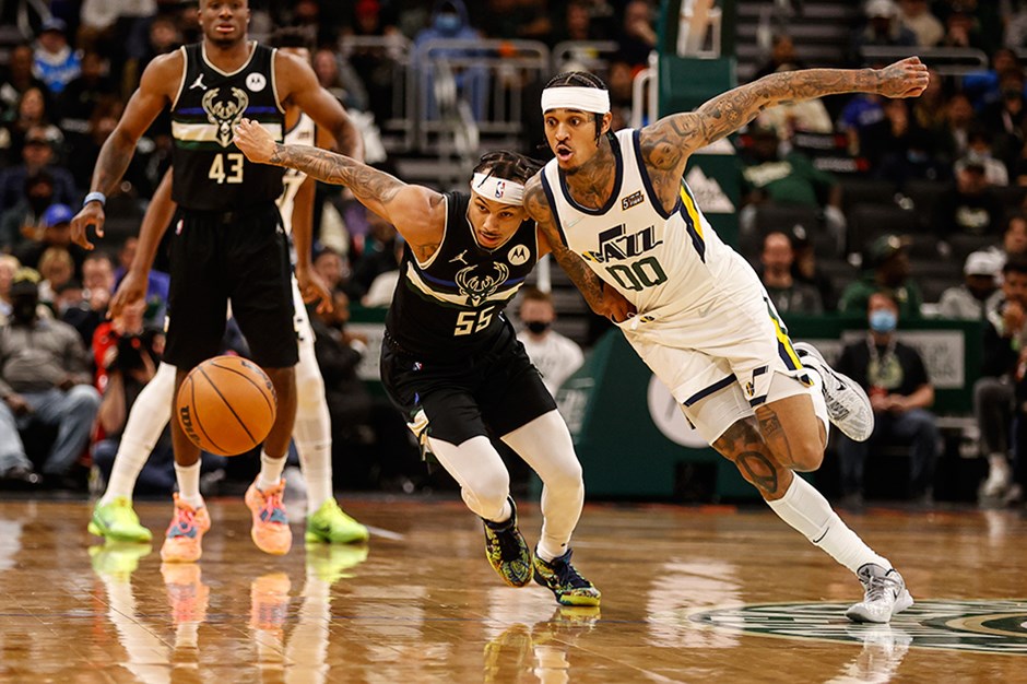 Jazz, son şampiyon Bucks’ı devirdi