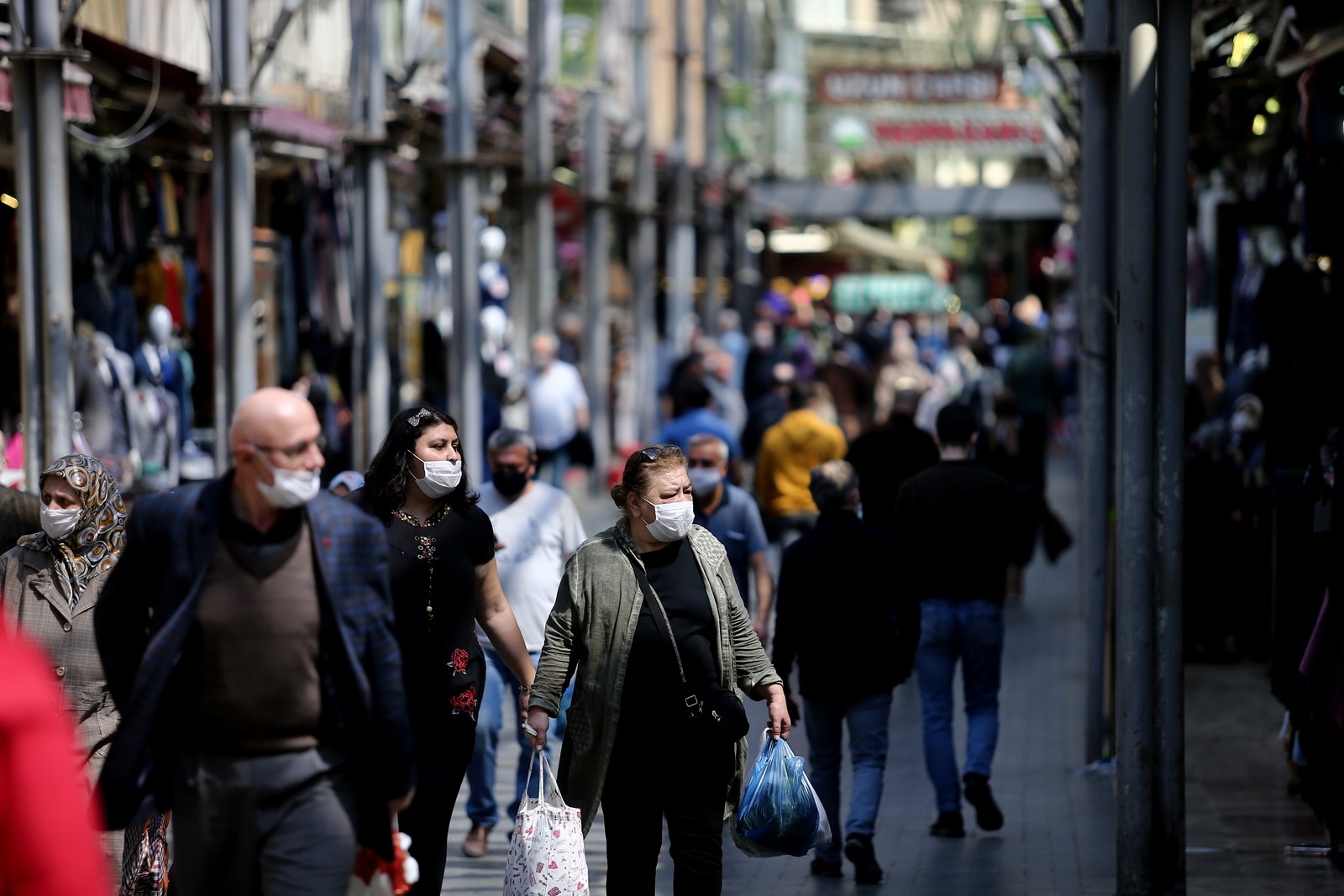 23 Kasım 2021 Koronavirüs Tablosu açıklandı: 208 can kaybı, 28 bin 170 yeni vaka