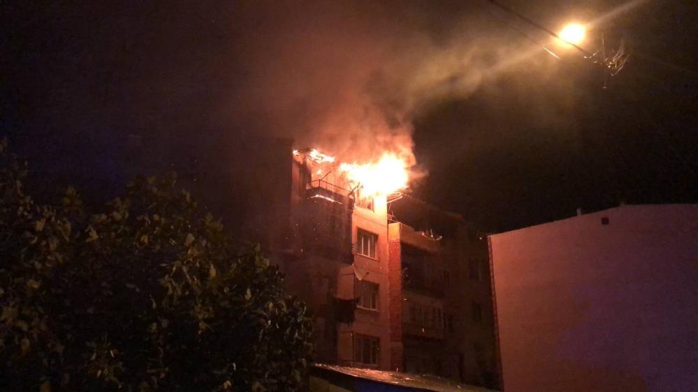 Bursa’da korkutan yangın! Canlarını zor kurtardılar