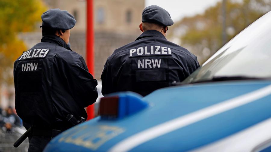 Alman polisinden ırkçı yazışmalar: Dün bir Türk’ü tekmeledim