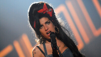 Amy Winehouse’un kişisel eşyaları açık artırmaya çıkarılıyor
