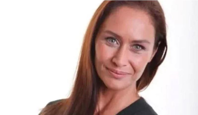 Neslihan Acar kimdir?