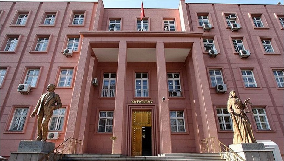 Mesaide gazete okuyan işçiye Yargıtay şoku!