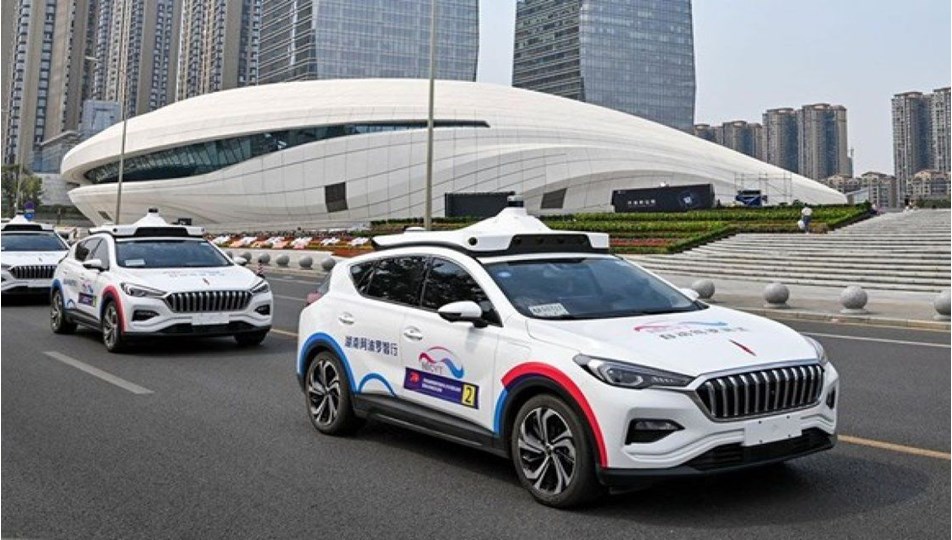 Baidu otonom taksi hedeflerini büyüttü