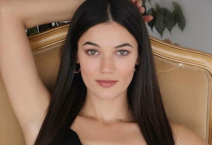 Süper minili pozuyla Instagram’ı salladı!