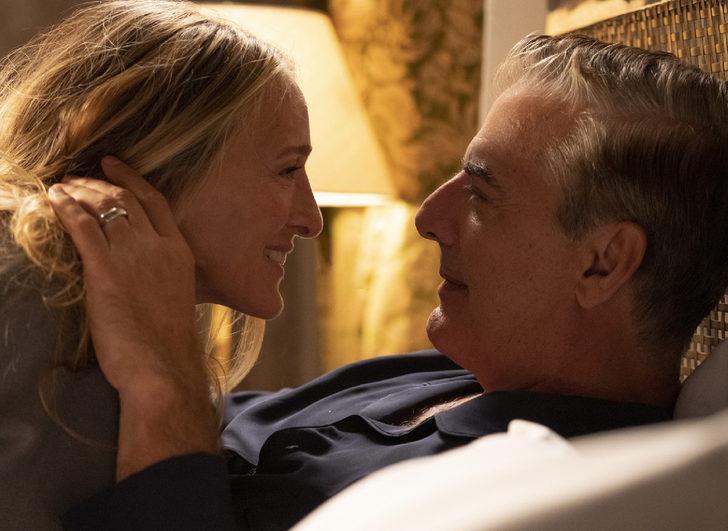 Chris Noth tecavüz iddiaları sonrası diziden kovuldu