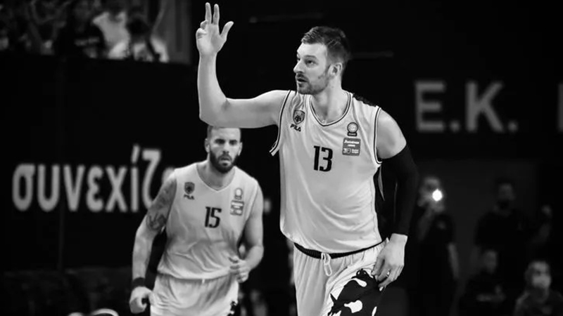 Türkiye’de de forma giymişti… Stevan Jelovac’tan acı haber