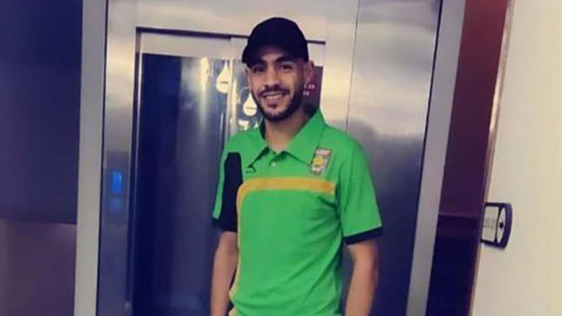 Cezayirli futbolcu maçta kalp krizi geçirerek hayatını kaybetti