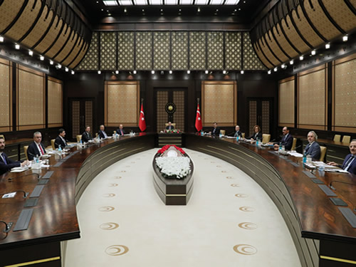 Cumhurbaşkanı Erdoğan Cumhurbaşkanlığı Politika Kurulu başkanvekilleriyle toplantı yaptı