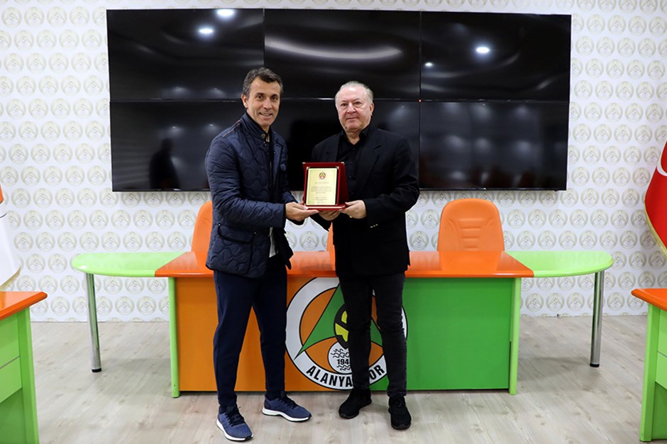 Bülent Korkmaz, Aytemiz Alanyaspor’a veda etti