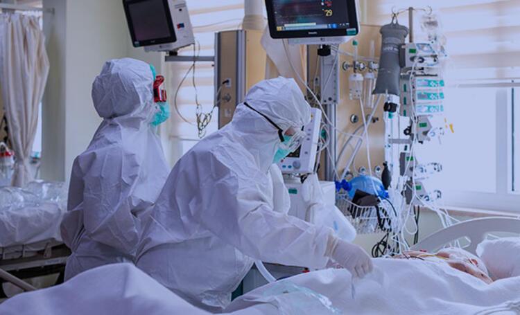 Omicron varyantı tüm dünyayı sardı: Günlük vaka sayısında yeni rekor