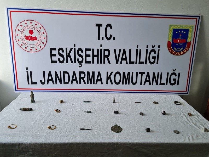 Roma dönemine ait tarihi eserleri satarken yakalandılar