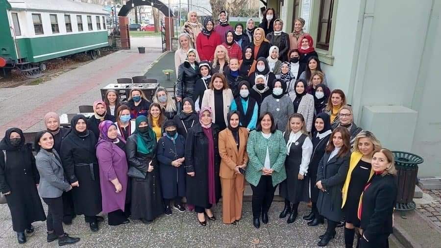 AK Partili kadınlar Osmangazi’de buluştu