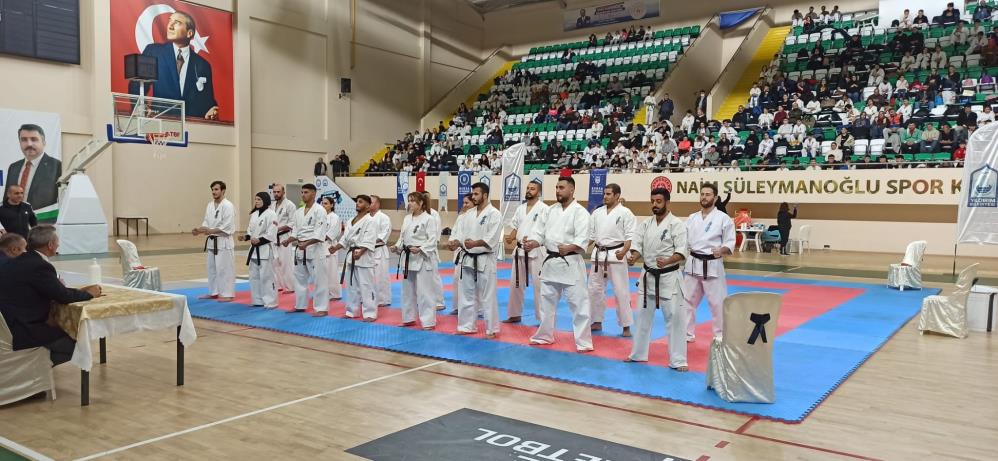 Yıldırımlı karatecilerden 37 madalya