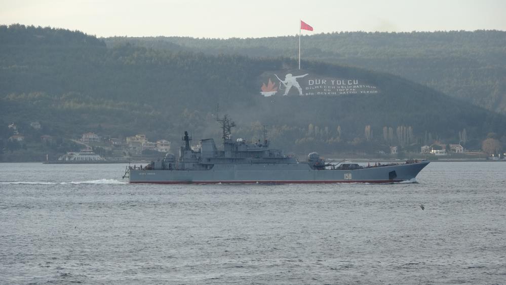 Rus savaş gemisi ‘Caesar Kunikov’ Çanakkale Boğazı’ndan geçti Rus savaş gemisi ‘Caesar Kunikov’ Çanakkale Boğazı’ndan geçti