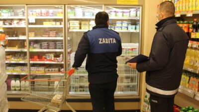 Bursa’da marketlerdeki gıda denetimleri sürüyor