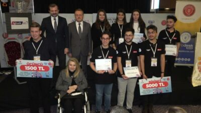 Bursa’da ‘Genç Zihinler, Geleceğe Yön Veren Yenilikçi Fikirler’ ödüllendirildi