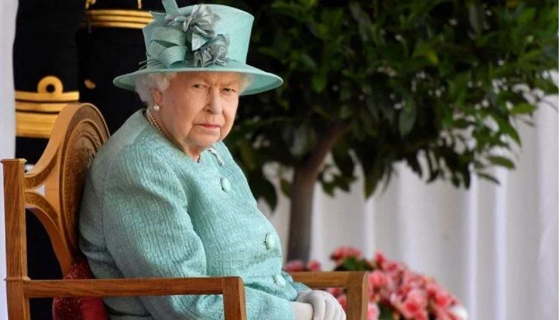 Kraliçe Elizabeth bahçıvan arıyor