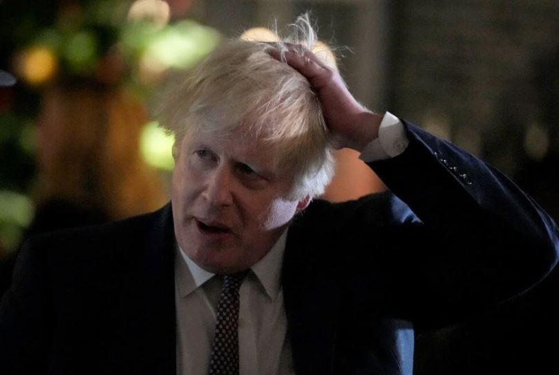 Boris Johnson pandemi partileriyle gündemde