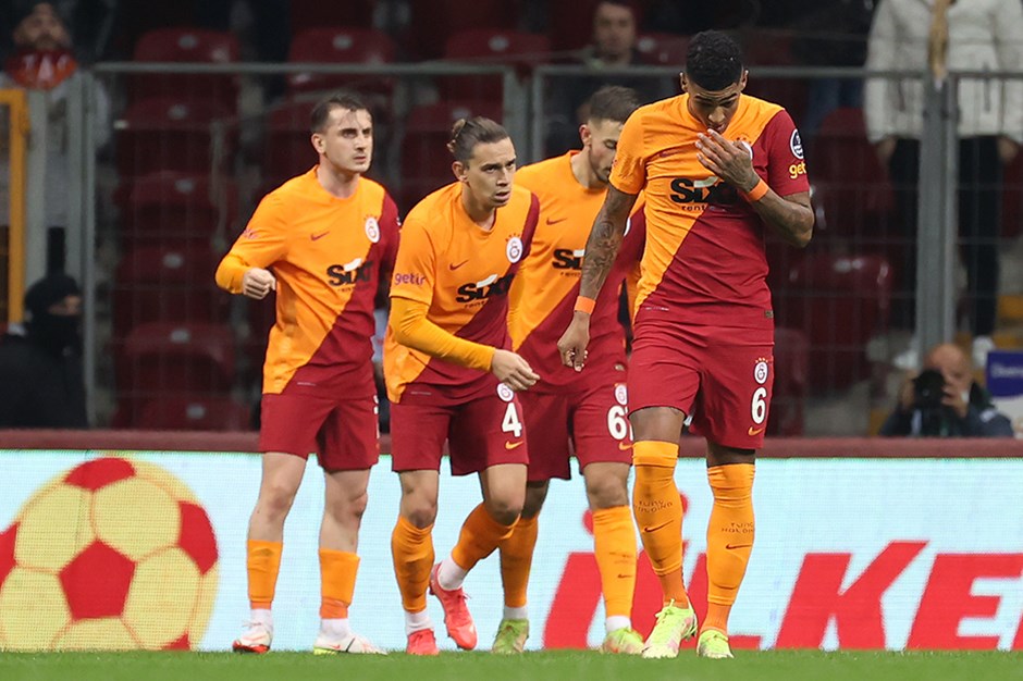 Galatasaray, Adana deplasmanında