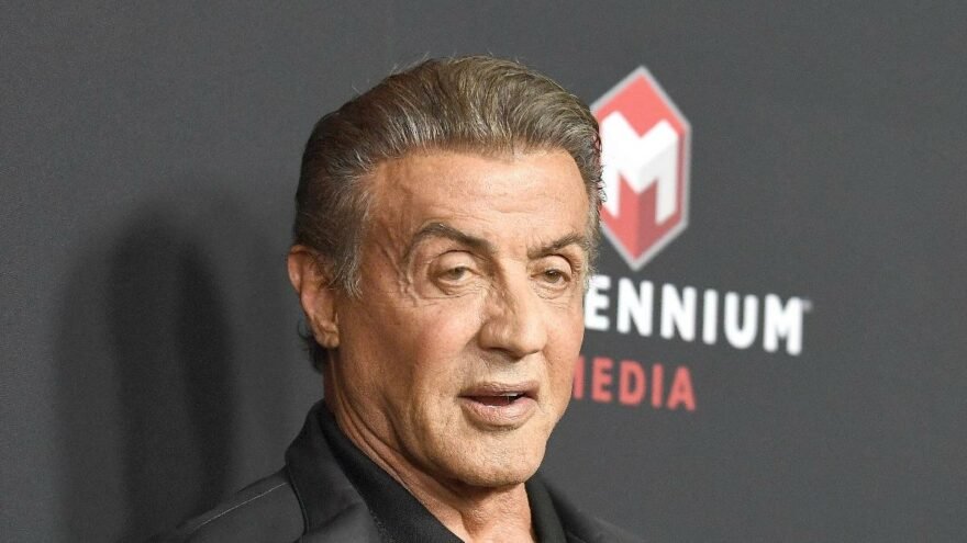 Sylvester Stallone ilk televizyon dizisi için kolları sıvadı
