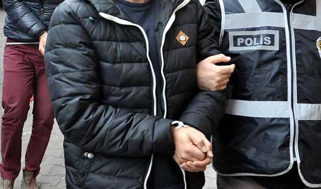 FETÖ’nün ‘adalet mahrem yapılanması’na operasyon: 30 gözaltı kararı FETÖ’nün ‘adalet mahrem yapılanması’na operasyon: 30 gözaltı kararı