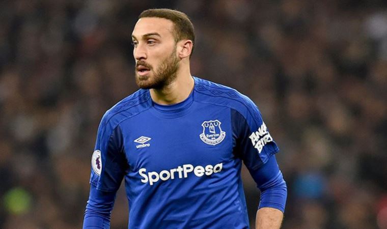 Cenk Tosun’un menajerinden transfer açıklaması