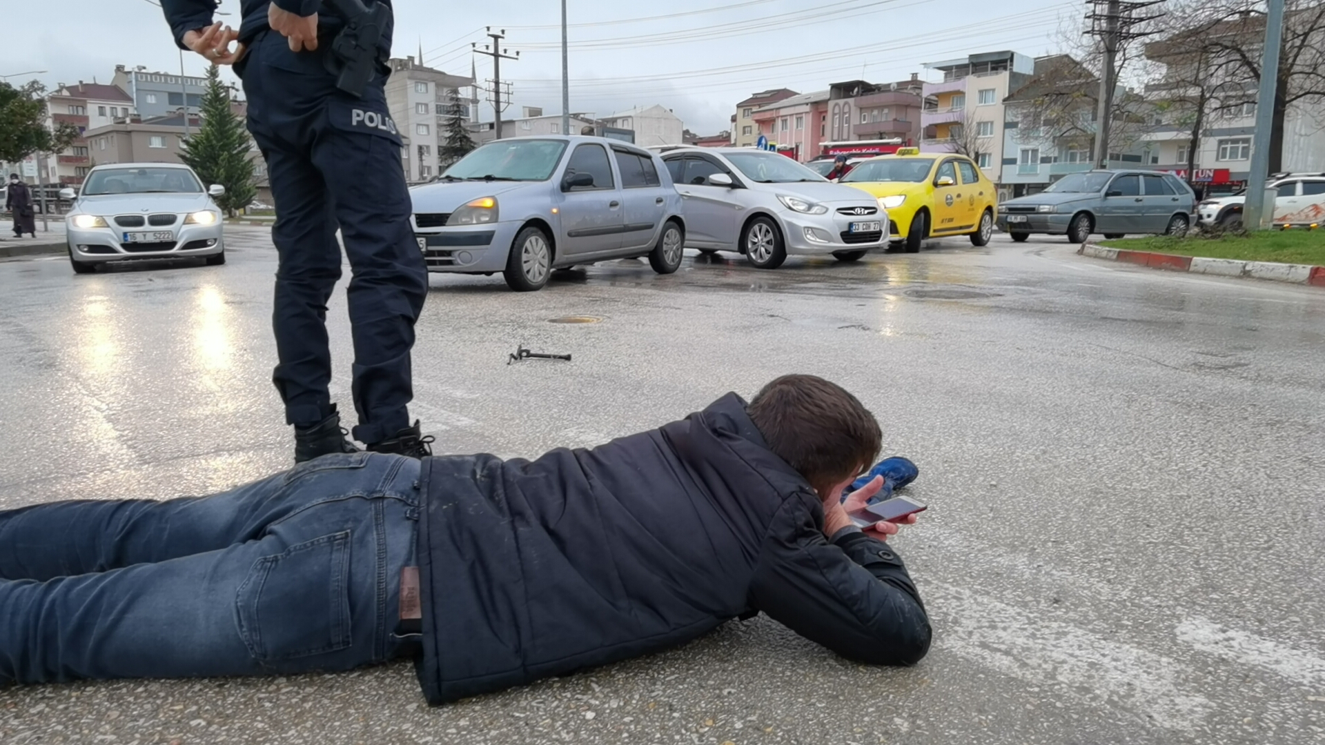 Kazada yaralandı; ağabeyini arayıp, ‘Gelip, motosikleti alırsınız’ dedi