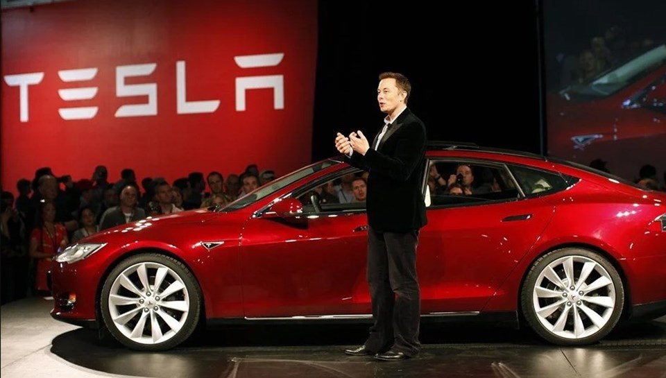 Tesla 475 binden fazla aracını geri çağırıyor