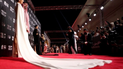 Yıldızlar Suudi Arabistan’daki Kızıldeniz Film Festivali’ne katıldı
