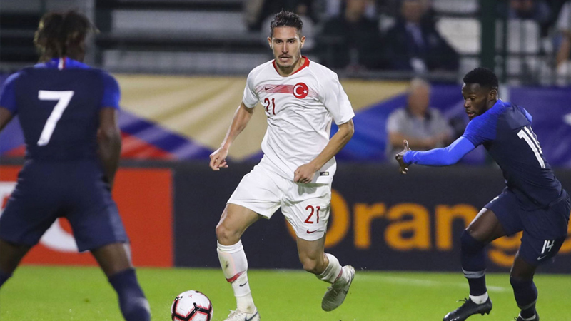 Kayserispor, Mert Çetin’i kadrosuna kattı