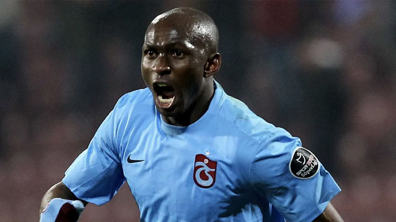 Stephane Mbia, Türkiye’ye geri döndü