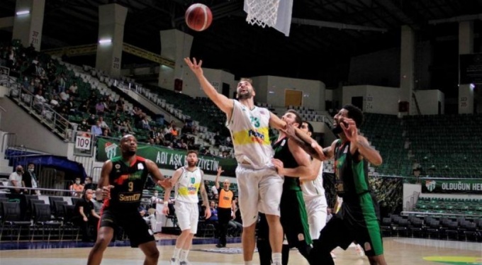 Frutti Extra Bursaspor maçına koronavirüs engeli