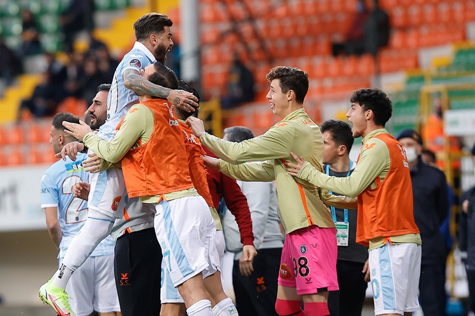 Başakşehir zorlu Kayserispor deplasmanında!