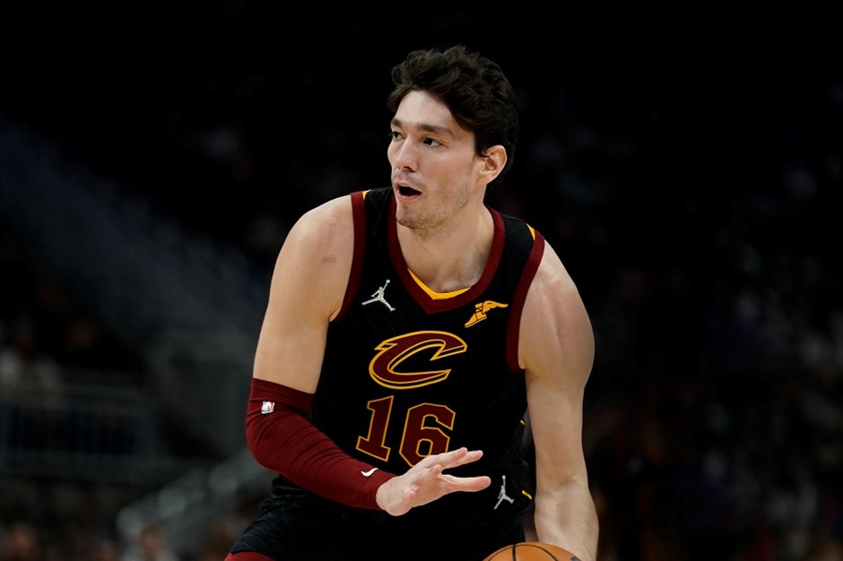 Cedi Osman coştu, Cleveland son şampiyonu devirdi!