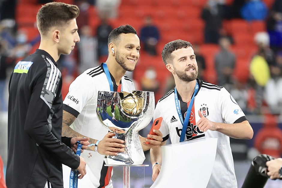 Josef de Souza 1 yıl daha Beşiktaş’ta