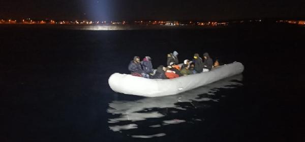 Ayvalık açıklarında 45 kaçak göçmen kurtarıldı