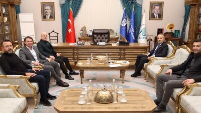 Bursaspor yönetimi, Başkan Aktaş’ı ziyaret etti