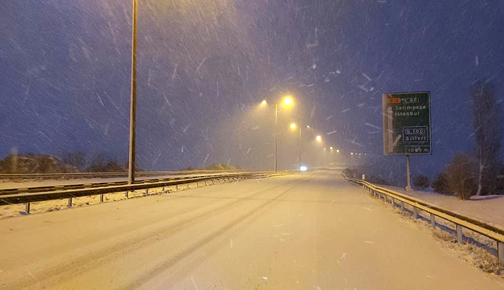 İstanbul’a araç girişleri durduruldu, yollar boş kaldı