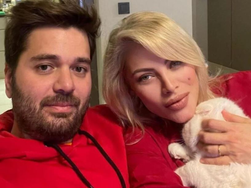 İkiz bebek bekleyen Seray Sever’den karnı burnunda yeni poz