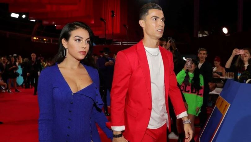 Akrabaları Georgina Rodriguez’e ateş püskürdü
